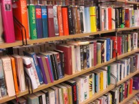 Große Auswahl im Büchermarkt